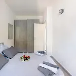 شقة Grecale