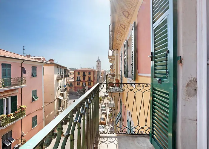 Grecale Lägenhet La Spezia